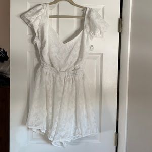 NWT XL white Lulus romper